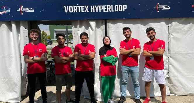ASÜ öğrencileri Hyperloop yarışmasında en iyiler arasına girdi