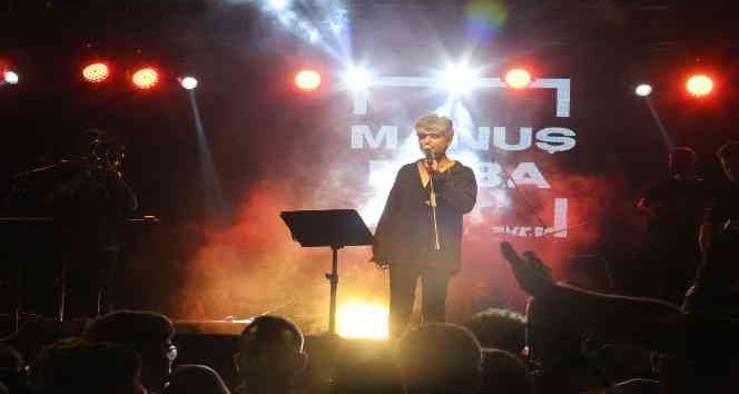 Gölcük, Manuş Baba ile coştu