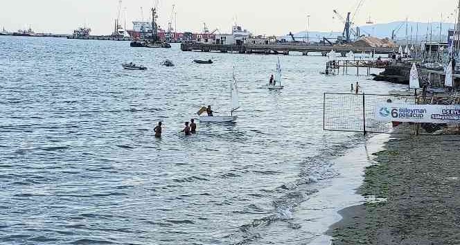 Marmara Denizi’nde uluslararası yelken yarışları 2. gününde