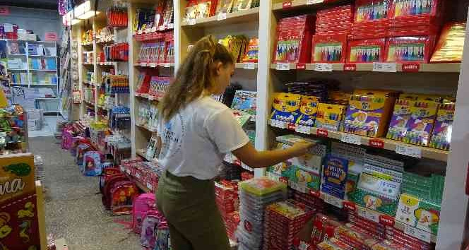 Velilere yeni eğitim-öğretim yılı öncesinde ’merdiven altı kırtasiye’ uyarısı