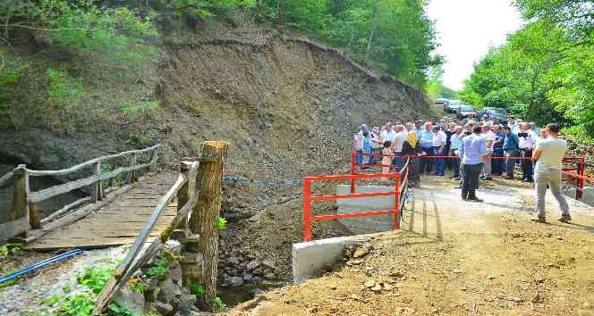 Akkuş’ta mahallenin iki yakası köprü ile buluşturuldu