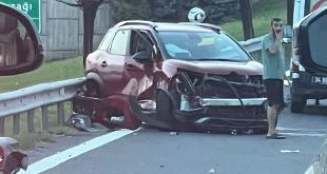 TEM Otoyolunda kaza: 1 sürücü yaralandı