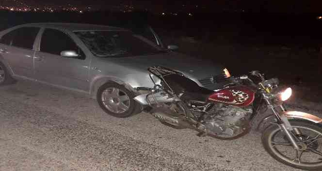 Osmaniye’de otomobil motosiklete çarptı: 2 yaralı