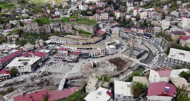 Bitlis’in tarihi yapıları tek tek gün yüzüne çıkarılıyor