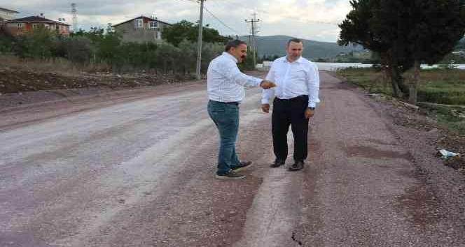 Tutuk, Seyrantepe’deki asfaltlama çalışmalarını yerinde inceledi