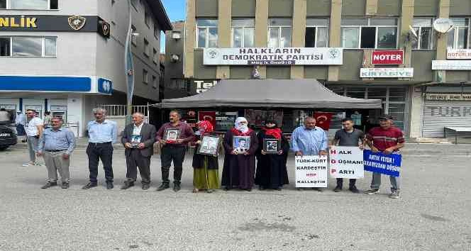 Muş’ta evlat nöbeti tutan ailelerin sayısı 38’e yükseldi