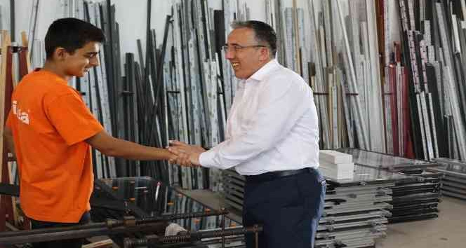 Başkan Savran, iş insanlarını ve emekçi çalışanları ziyaret etti