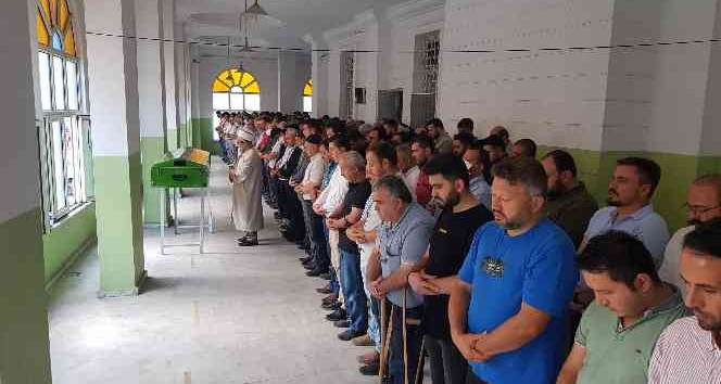 Haddehane çatısından düşerek ölen iş adamı toprağa verildi