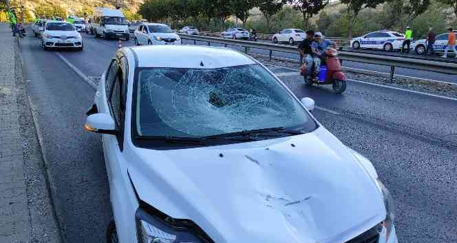 Şanlıurfa’da feci kaza: Otomobilden düşen eşyası sonu oldu