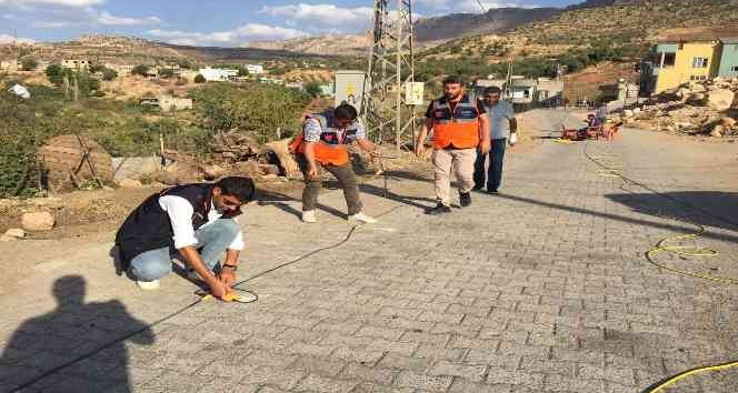 Siirt’te yer altından gelen sesler için AFAD ekipleri köyde incelemede bulundu