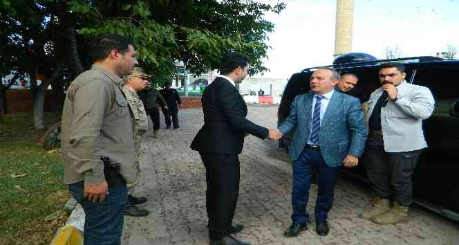 Vali Öner Posof’ta köyleri gezdi muhtarlarla bir araya geldi