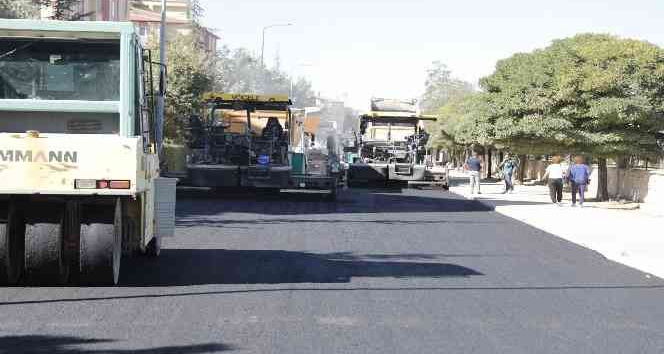 TOKİ konutlarında  sıcak asfalt serimi başladı