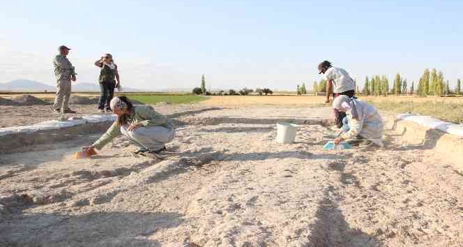 Karaman’da tarihe ışık tutacak kazı çalışması 50 yıl sonra yeniden başladı