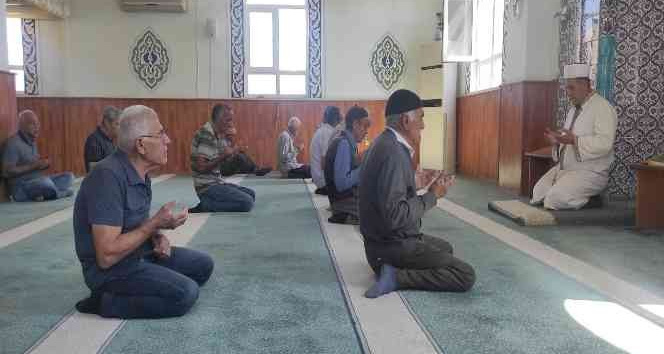 Ulukale’de şehit edilen 13 kişi anıldı