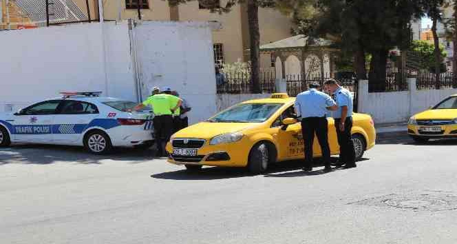 Kilis’te ticari taksi ile halk otobüsleri denetleniyor