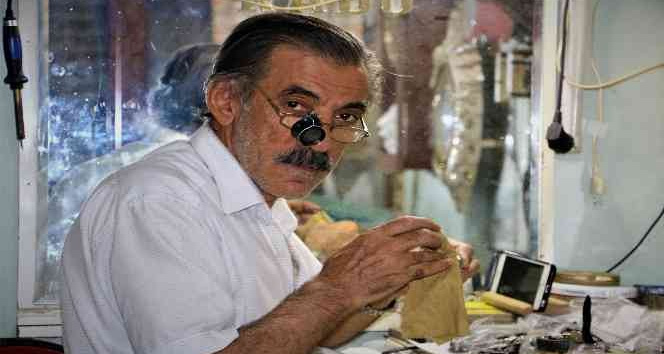 ‘Tik Tak’ sesini beynine işleyen usta, 52 yıldır zamanı ayarlıyor