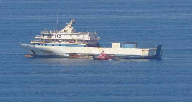 Yunan unsurlarınca ateş açılan gemi İstanbul’a doğru yola çıktı