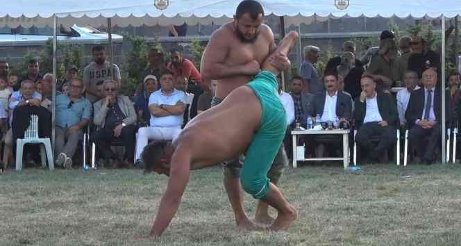 Kırıkkale’de başpehlivan Osman Aynur oldu