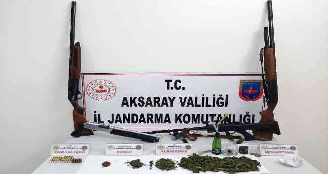 Oto tamirci dükkanında uyuşturucu ve silah ticareti