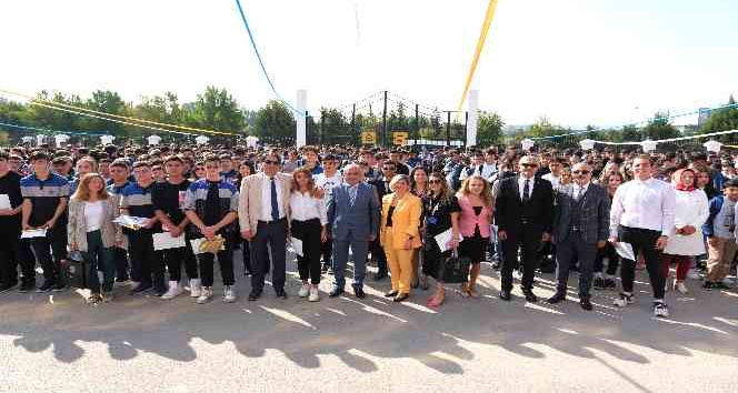 Özel EOSB Meslek Lisesi’nde yeni eğitim öğretim yılı açılış töreni düzenlendi