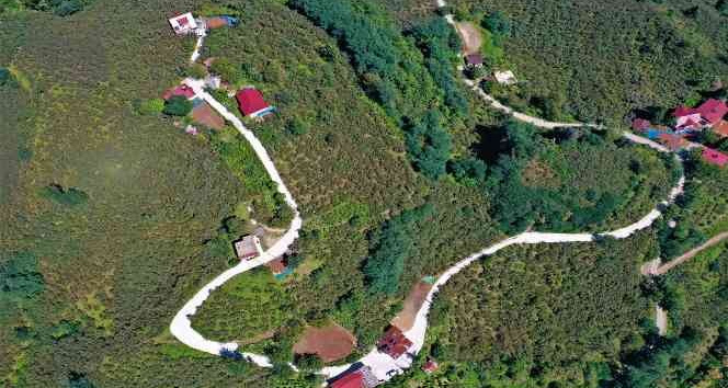 Altınordu’da beton yol çalışmaları sürüyor