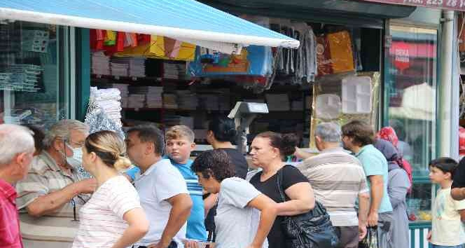 Bulgarların alışveriş listesine kırtasiye ürünleri de eklendi
