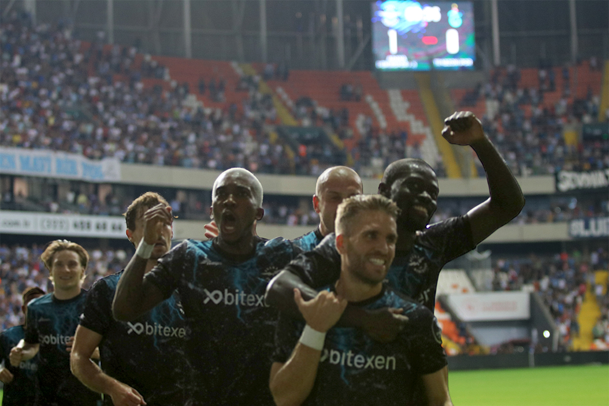 Adana Demirspor sahasında Trabzonspor'u devirdi