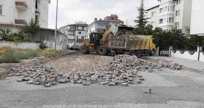 Güzelyurt Mahallesi’nde altyapı yenileme çalışması başladı