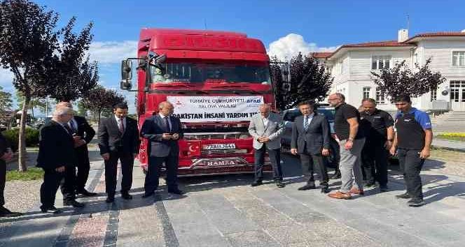 Yalova’dan Pakistan’a insani yardım malzemesi gönderildi