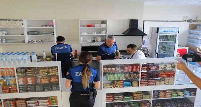 Yalova Belediyesi zabıta ekipleri okul kantinlerini denetledi