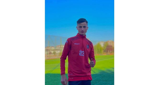 Uşaksporlu genç futbolcunun hayata tutunma çabaları devam ediyor