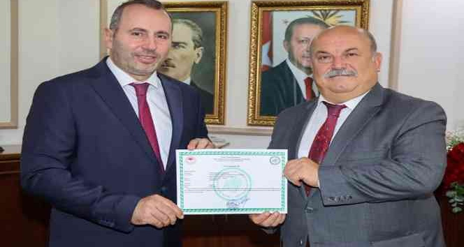 Yalova’daki sokak hayvanları bakımevlerine izin belgeleri verildi