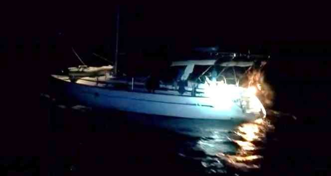 Çanakkale açıklarında 56 düzensiz göçmen yakalandı