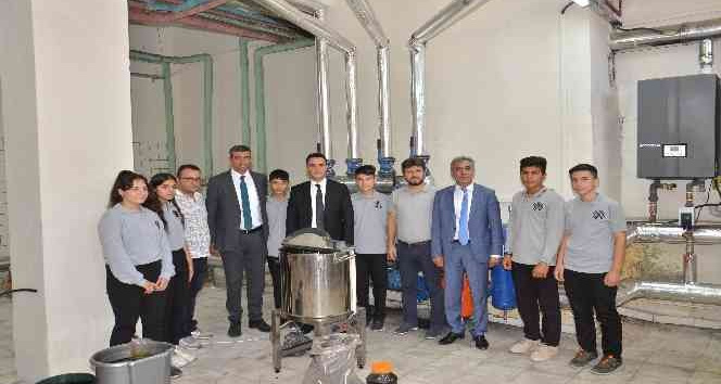 Kimyevi gübre kullanımını azaltmak için kolları sıvadılar
