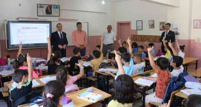 Bingöl İl Milli Eğitim Müdürü Yücel, “Evlatlarımızı, geleceğe hazırlamak için var gücümüz ile çalışıyoruz”