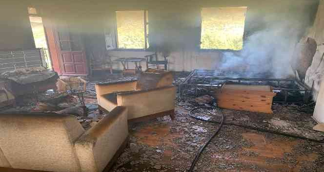 Yalova’da villa yangını korkuttu