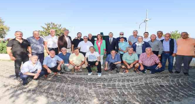 Tutuk, Yalova Belediyesi’nin çalışmalarını vatandaşlara anlatıyor