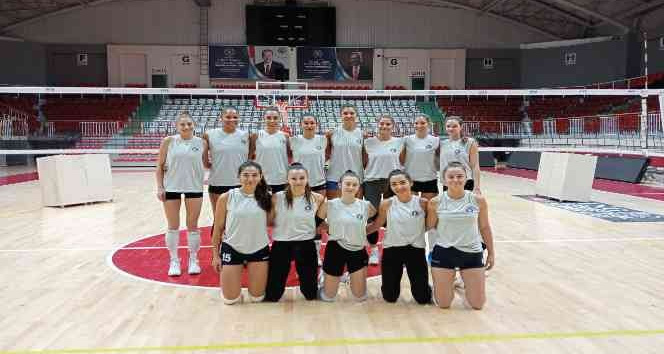 Çiftlikköy’ün Sultanları sezon hazırlıkları sürüyor