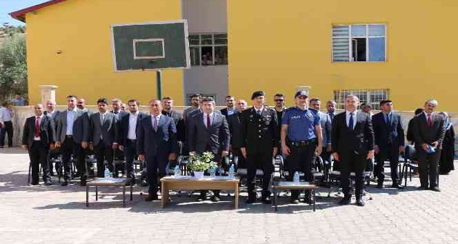 Hizan’da İlköğretim Haftası kutlandı
