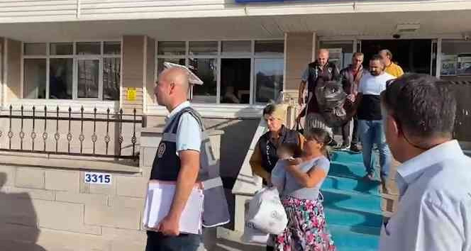 30 yıl ve 8 yıl kesinleşmiş hapis cezası bulunan 2 firari yakalandı