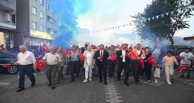 Biga’da güreşler öncesi çoşkulu kortej