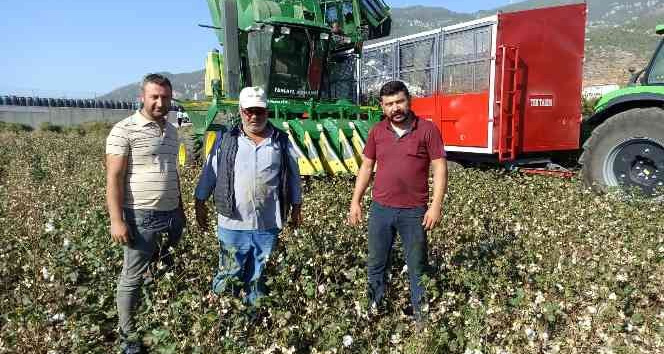 Türkiye’nin pamuk ambarı Söke’de ’beyaz altın’ hasadı başladı