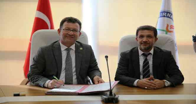 Şırnak Üniversitesi’nde rektörlük devir teslim töreni yapıldı