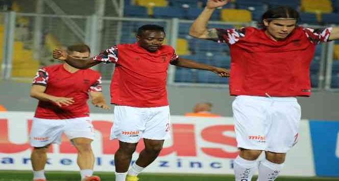 Sivasspor’da Ahmed Musa sakatlandı!