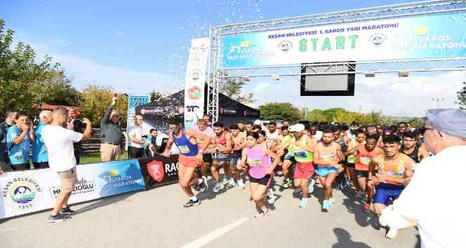 1. Saros Yarı Maratonu koşuldu