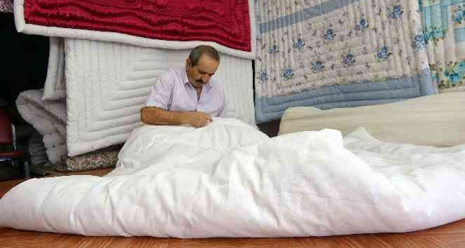 Yorgancılık mesleğini yaşatmak için çalışıyor