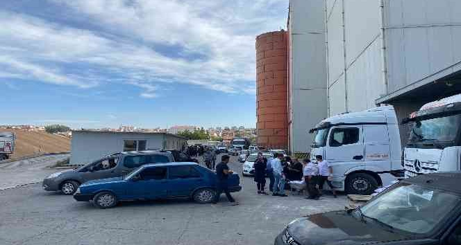 Ankara’da bir un fabrikası Cumhurbaşkanı Erdoğan’ın çağrısı üzerine 10 gün boyunca yarı fiyatına satış yaptı