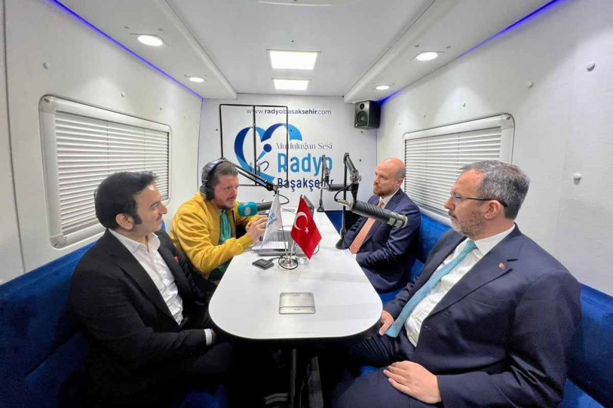 Gençlik ve Spor Bakanı ve Bilal Erdoğan Radyo Başakşehir’e konuk oldu