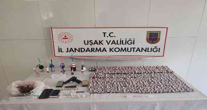 Uşak’ta 2 uyuşturucu ticareti yapan şahıs tutuklandı