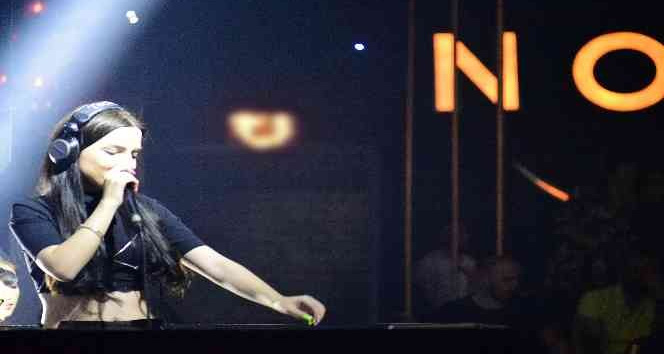 Dj Selin Bursalıları coşturdu